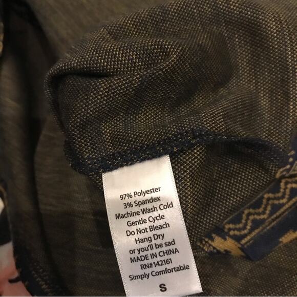 LuLaRoe Amelia short sleeved zip back Amelia fit and flair dress small - Picture 5 of 6